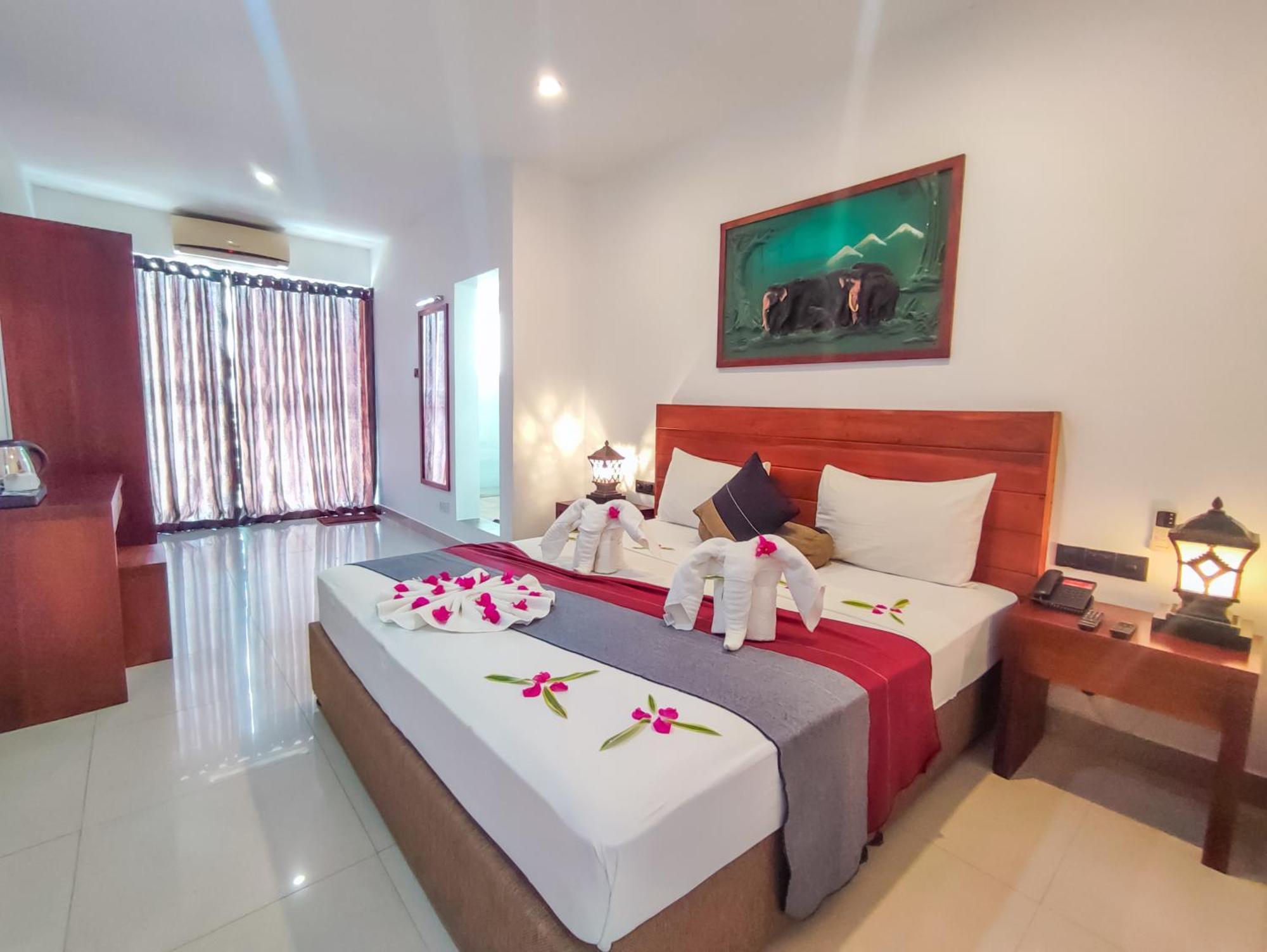 Hotel Elephant Park - New Deal! Half Off Airport Pickups Available Пинавала Екстериор снимка