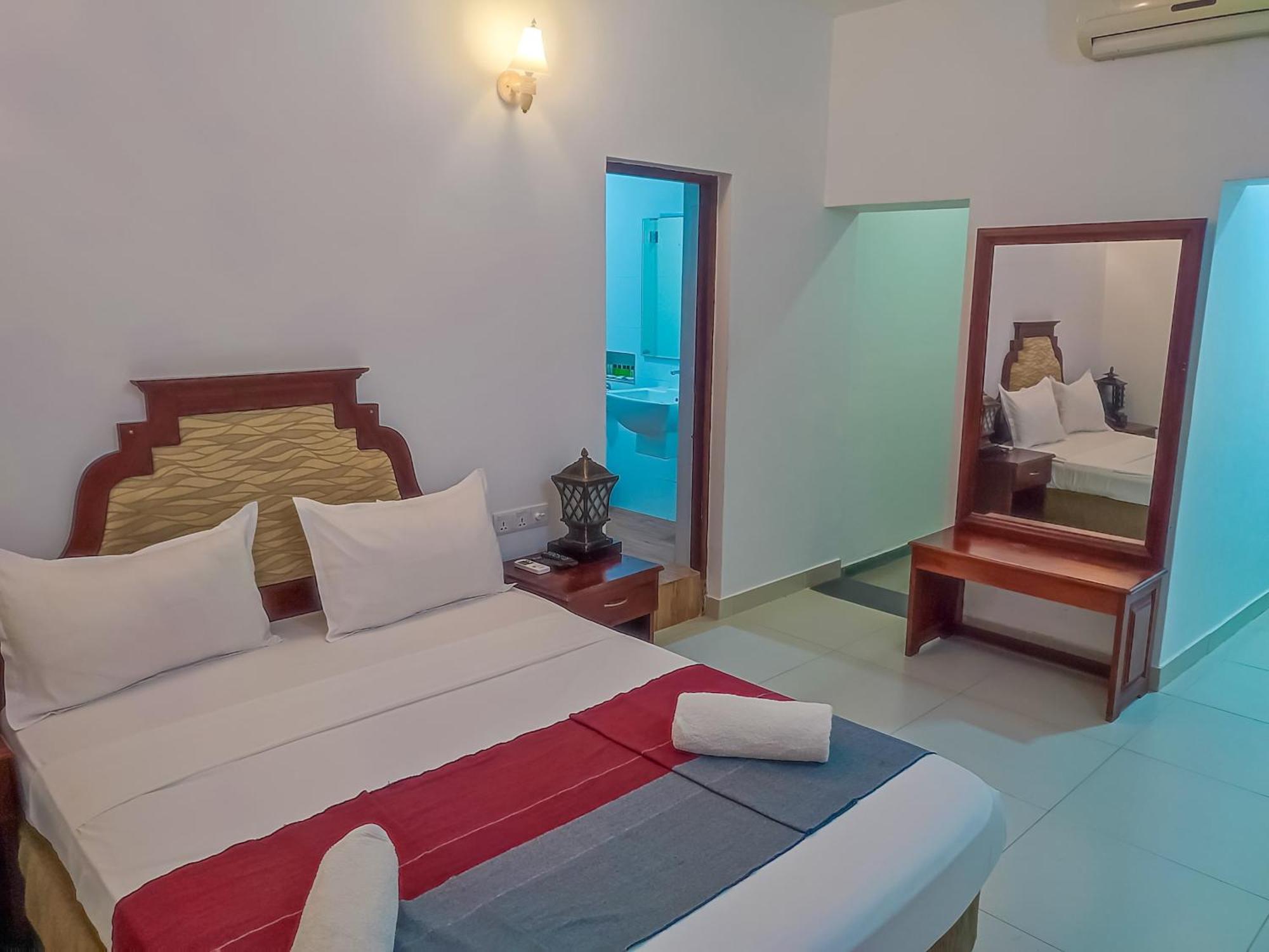 Hotel Elephant Park - New Deal! Half Off Airport Pickups Available Пинавала Екстериор снимка